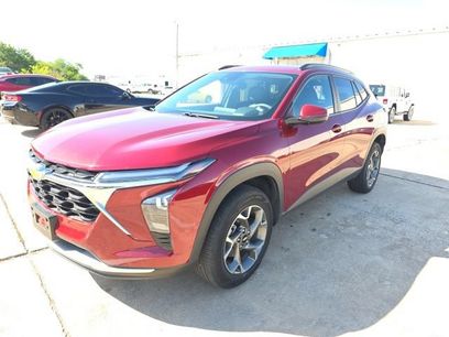 Used 2025 Chevrolet Trax LT