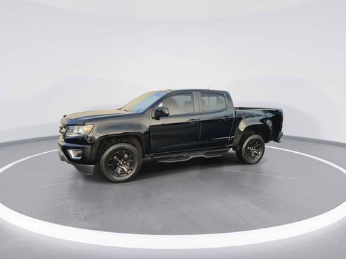 Used 2018 Chevrolet Colorado Z71 w/ Z71 Midnight Edition image 4