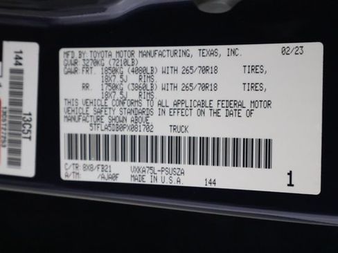 Used 2023 Toyota Tundra SR5 w/ SR5 Convenience Package AWD/4WD image 35