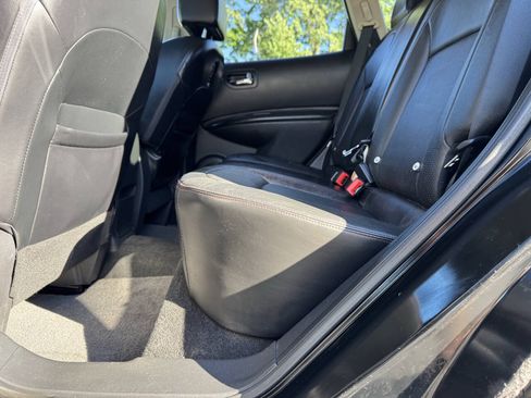 Used 2011 Nissan Rogue SV w/ SL Pkg AWD/4WD image 16