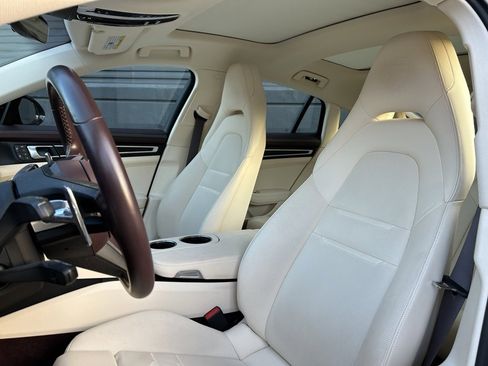 Certified 2023 Porsche Panamera 4 Platinum Edition image 19