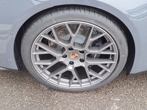 Used 2026 Porsche 911 Carrera image 12