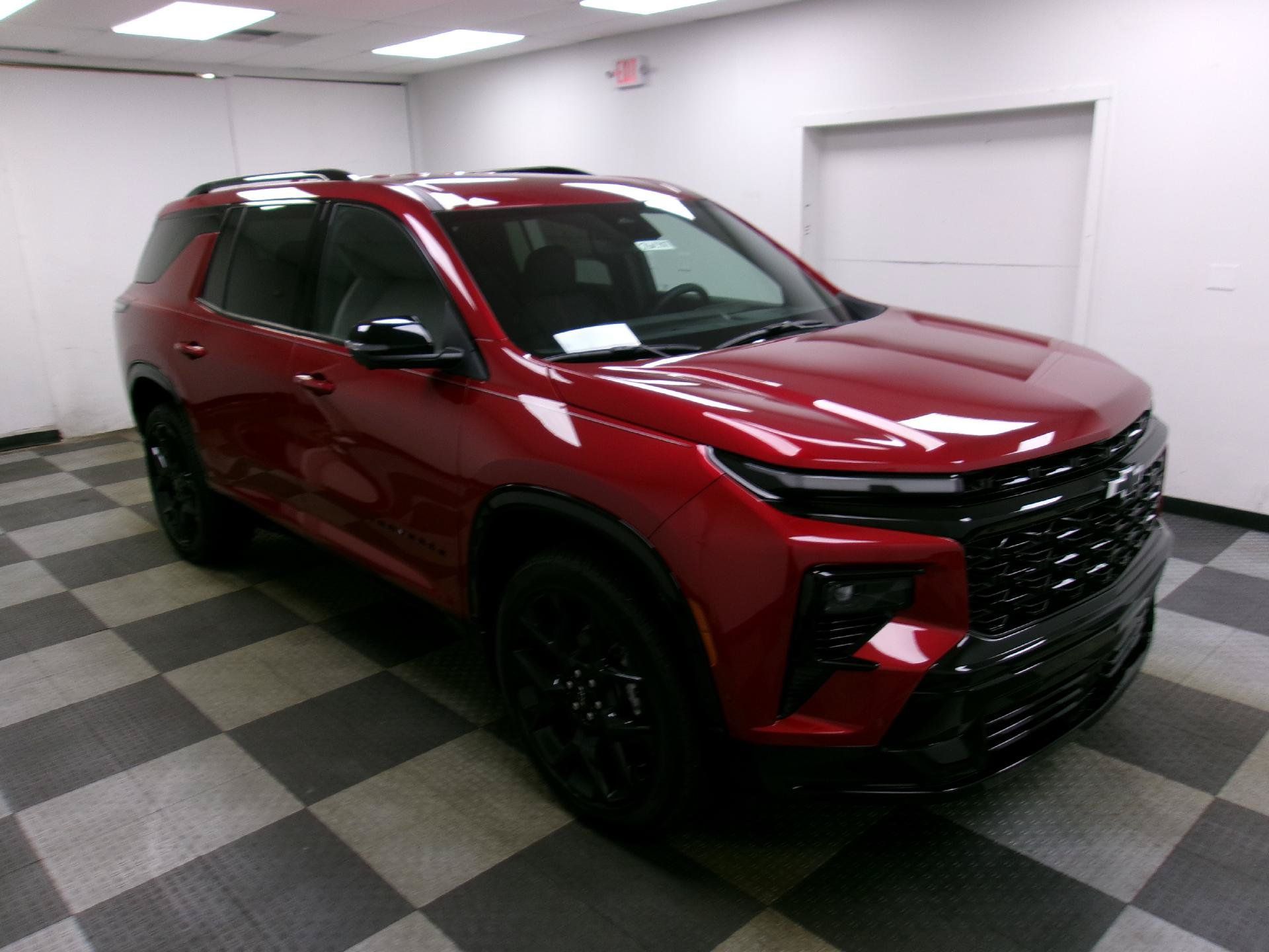 New 2026 Chevrolet Traverse RS w/ LPO, Floor Liner Package FWD image 15