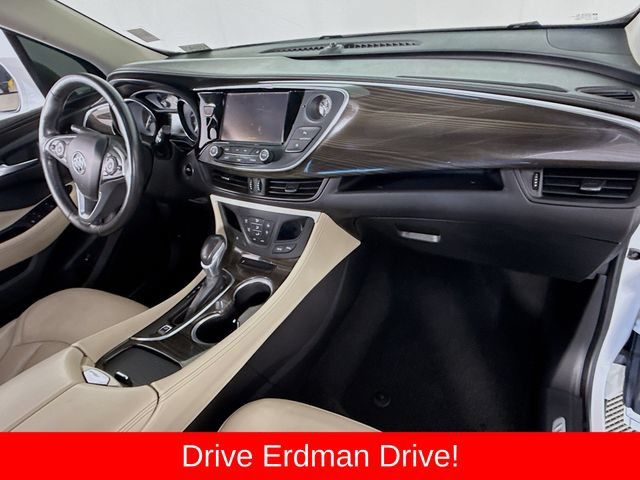 Used 2020 Buick Envision Essence FWD image 26