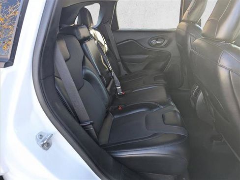 Used 2023 Jeep Cherokee Altitude Lux image 19