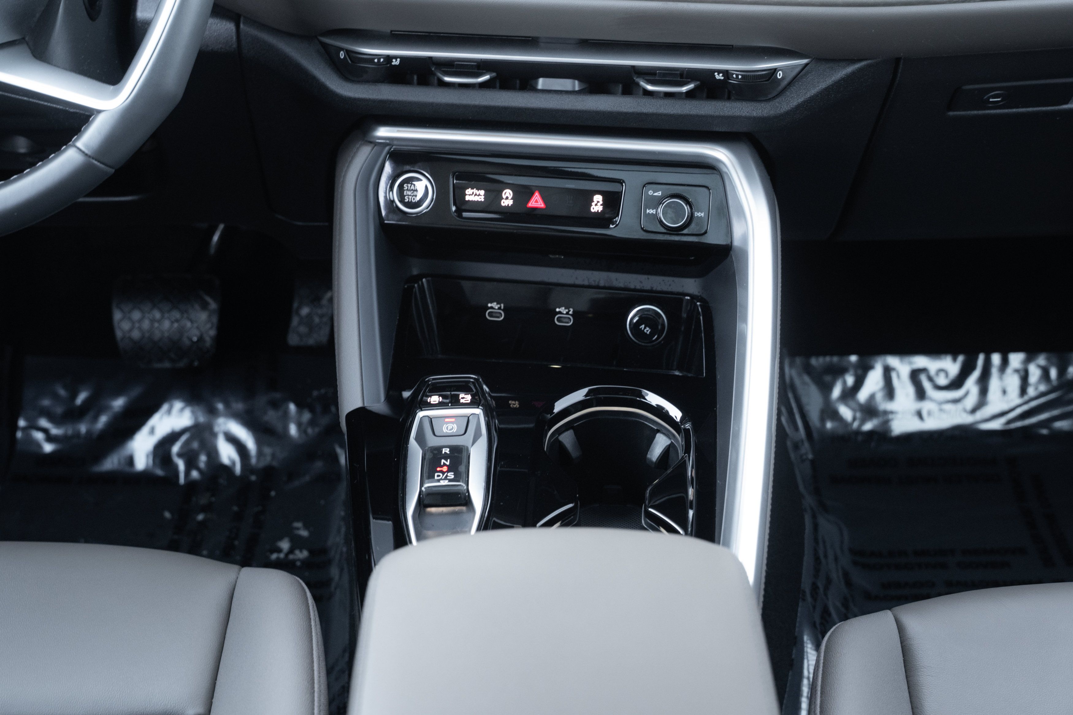 Certified 2025 Audi Q5 Premium w/ Premium Plus AWD/4WD image 16