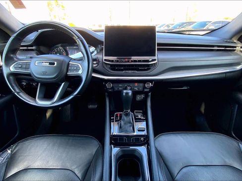 Used 2022 Jeep Compass Limited image 15