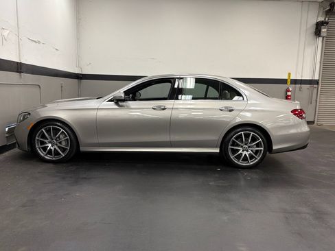 Used 2023 Mercedes-Benz E 350 4MATIC Sedan image 8
