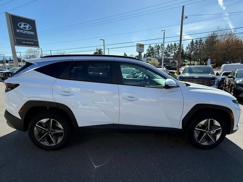 Certified 2025 Hyundai Tucson SEL AWD/4WD image 5
