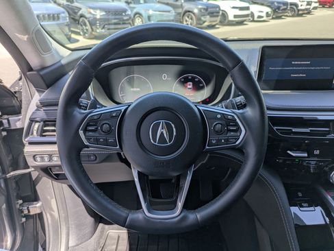 Used 2023 Acura MDX SH-AWD w/ Advance Package image 16