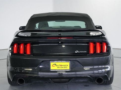 Used 2017 Ford Mustang Premium image 9