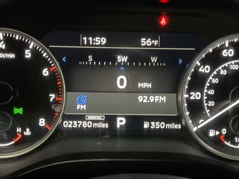 Used 2024 Mitsubishi Outlander SE Black Edition image 12