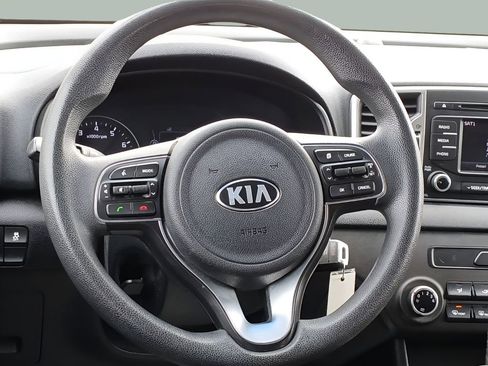 Used 2018 Kia Sportage LX image 6