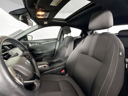 Used 2020 Honda Civic EX image 3
