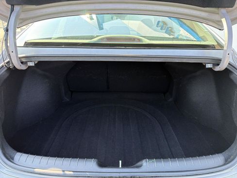 Used 2025 Hyundai Elantra SEL FWD image 34