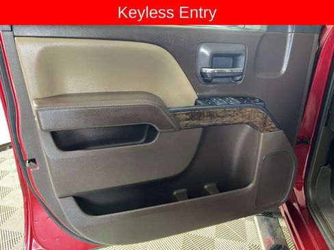 Used 2018 Chevrolet Silverado 1500 LT w/ Texas Edition RWD image 11