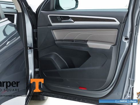 Used 2023 Volkswagen Atlas SE w/ Panoramic Sunroof Package FWD image 31
