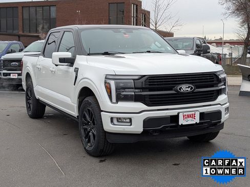 Certified 2025 Ford F150 Platinum w/ Equipment Group 702A High AWD/4WD image 39