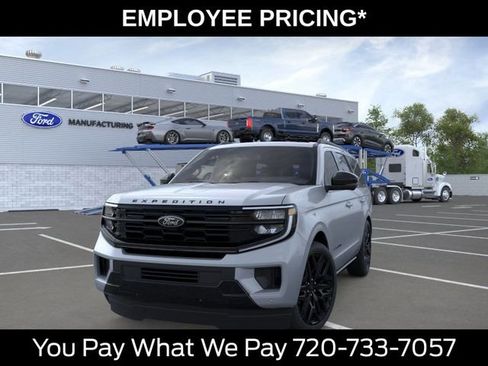 New 2026 Ford Expedition Platinum AWD/4WD image 2