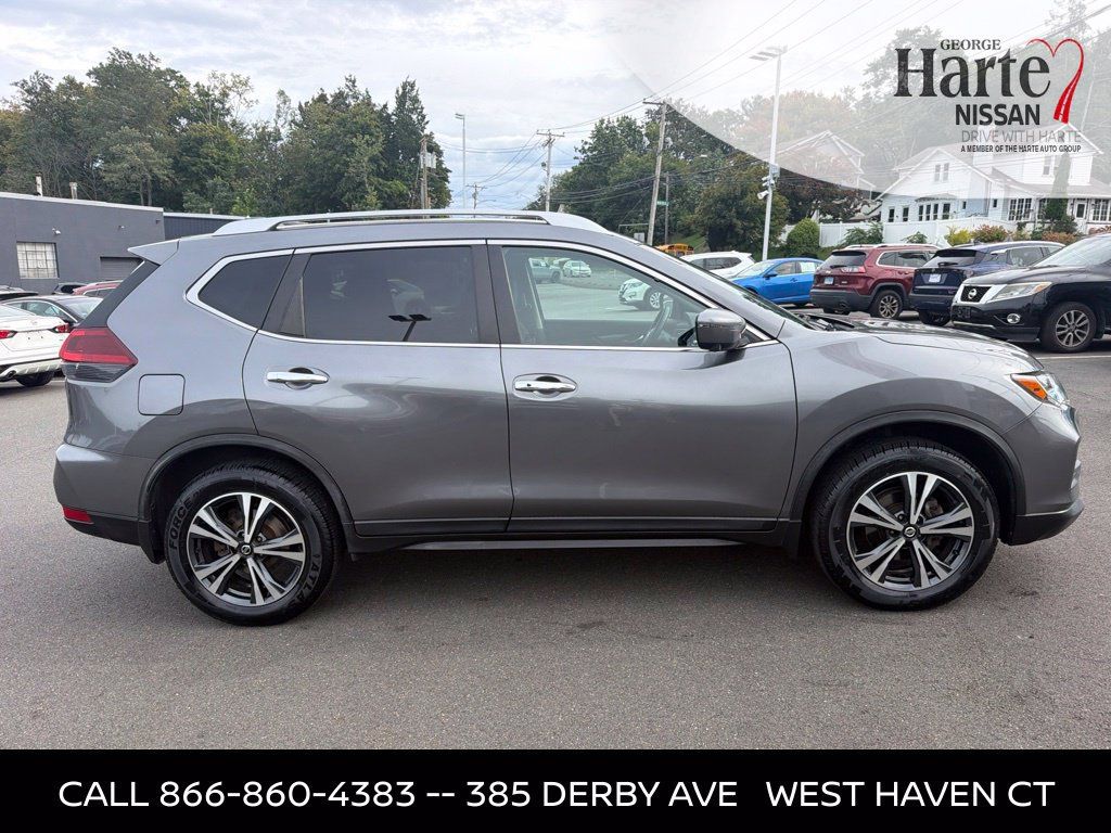 Certified 2020 Nissan Rogue SV w/ Premium Package AWD/4WD image 4