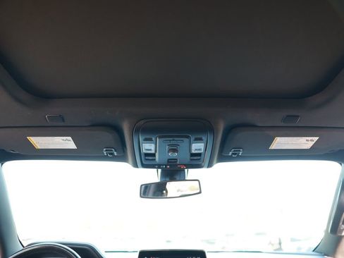 Used 2022 Chevrolet Tahoe Z71 image 31