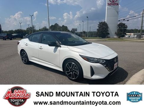 Used 2024 Nissan Sentra SR image 1