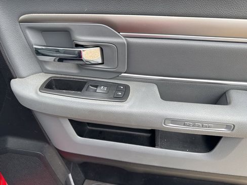 Used 2015 RAM 1500 Big Horn w/ Remote Start & Security Group image 27