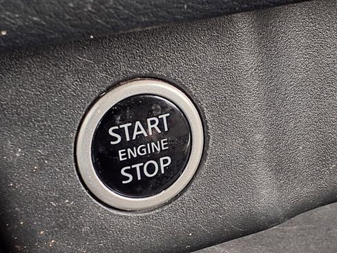Used 2021 Nissan Rogue SV FWD image 26