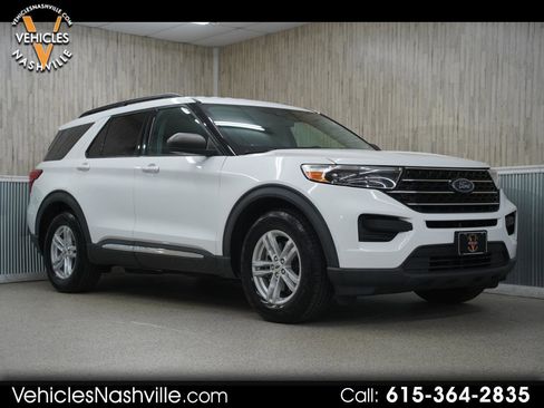 Used 2021 Ford Explorer XLT image 1