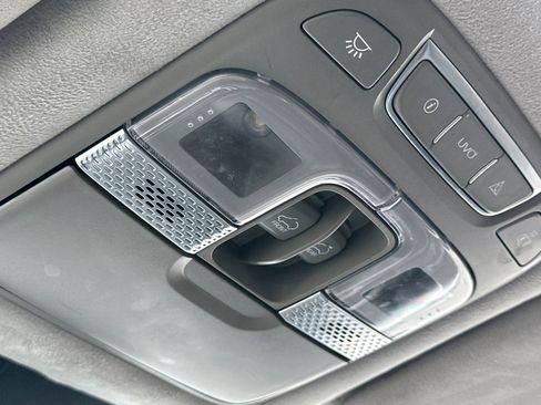 Used 2022 Kia Telluride SX w/ SX Prestige Package image 23