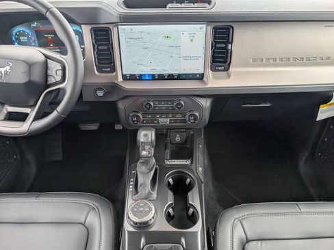 New 2026 Ford Bronco Outer Banks AWD/4WD image 7