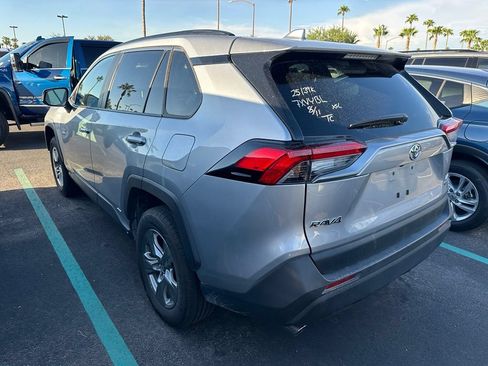 Used 2025 Toyota RAV4 LE AWD/4WD image 3