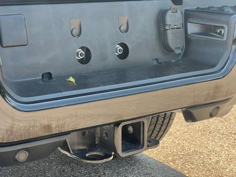 Used 2025 RAM 2500 Laramie AWD/4WD image 7