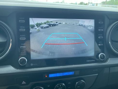 Used 2023 Toyota Tacoma TRD Sport AWD/4WD image 17