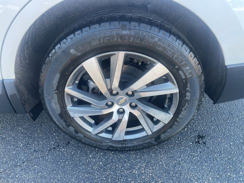 Used 2022 Chevrolet Equinox LT image 4