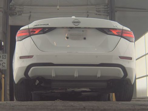 Used 2024 Nissan Sentra SV image 7