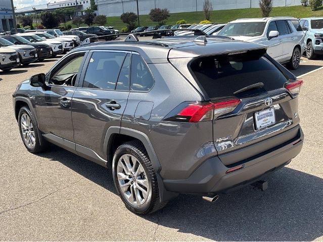 Used 2022 Toyota RAV4 XLE Premium AWD/4WD image 14