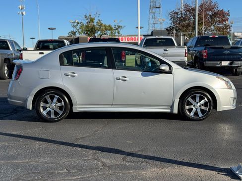 Used 2012 Nissan Sentra 2.0 SR w/ Special Edition Pkg image 4