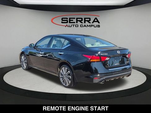 Used 2023 Nissan Altima 2.5 SL AWD/4WD image 12