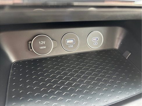 Used 2025 Genesis G70 2.5T AWD/4WD image 34