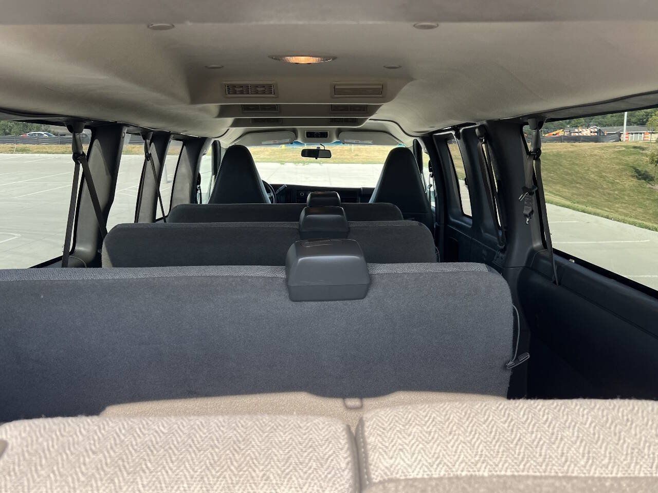 Used 2017 Chevrolet Express 3500 LT w/ LT Preferred Equipment Group RWD image 17