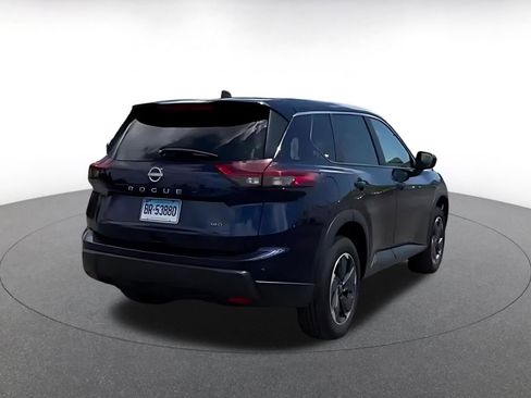 Used 2025 Nissan Rogue SV AWD/4WD image 15