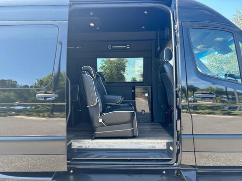 Used 2022 Mercedes-Benz Sprinter 3500 image 15