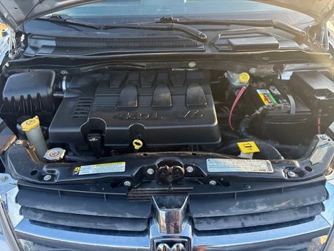 Used 2010 Dodge Grand Caravan SXT image 16