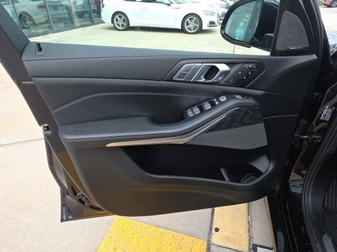 Used 2019 BMW X7 xDrive50i w/ Premium Package image 12