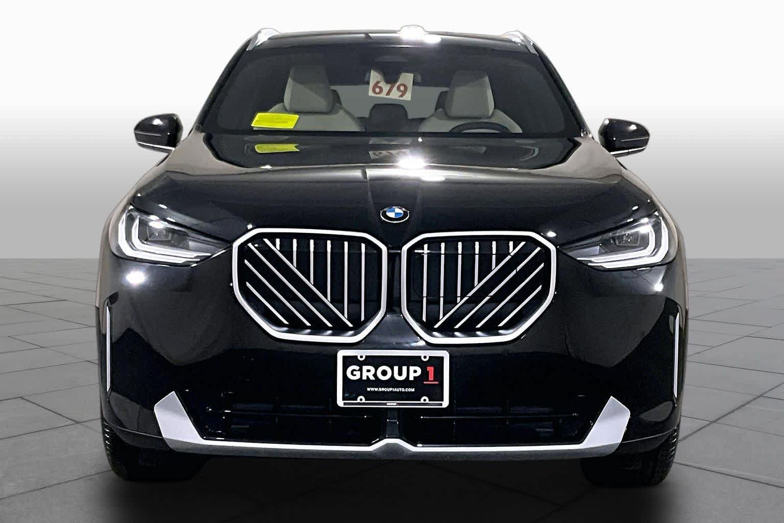 Used 2026 BMW X3 xDrive30i w/ Convenience Package AWD/4WD image 3