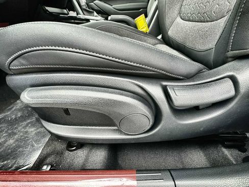 Certified 2025 Kia Seltos X-Line image 14