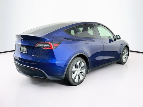 Used 2021 Tesla Model Y Long Range AWD/4WD image 9
