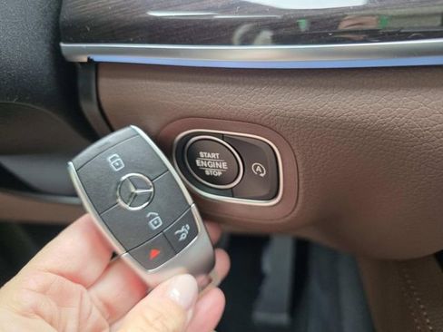 New 2026 Mercedes-Benz GLE 450 4MATIC image 16