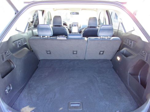 Used 2024 Ford Edge SEL w/ Sport Appearance Package image 32